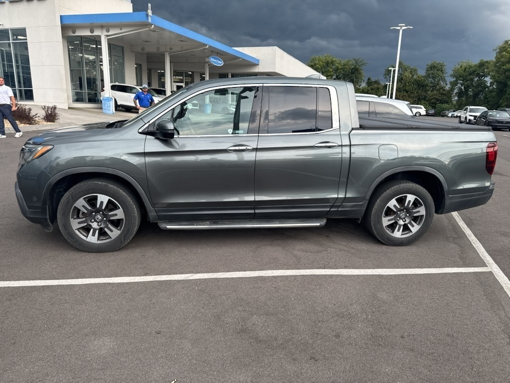 Used 2018 Forest Mist Metallic Honda RTL-E image 1