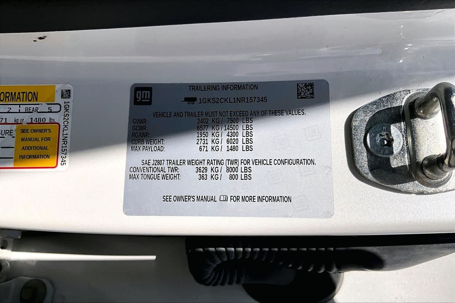 Used 2022 White Frost Tricoat GMC AT4 image 35