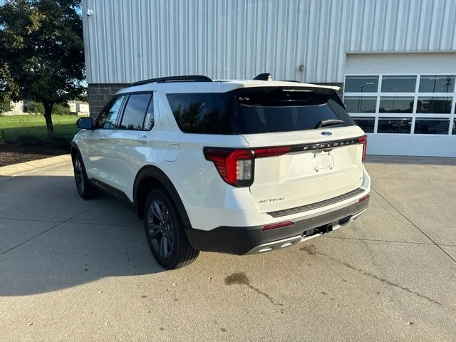 New 2026 Star White Metallic Tri-Coat Ford Active image 39