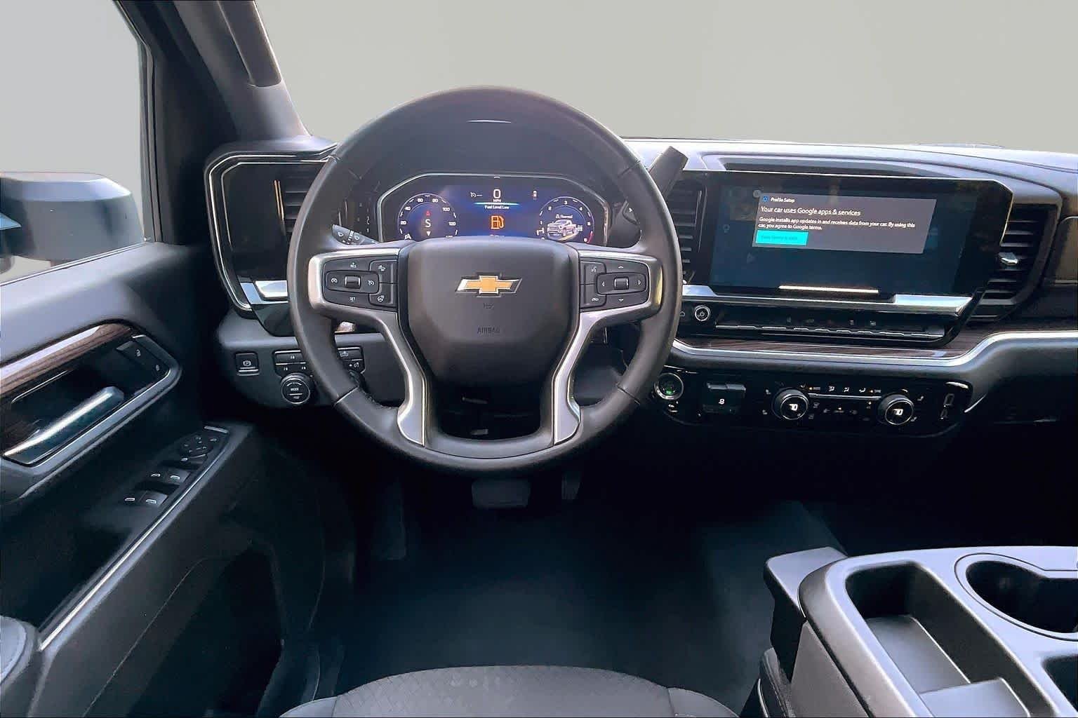 Used 2025 Summit White Chevrolet LT image 11