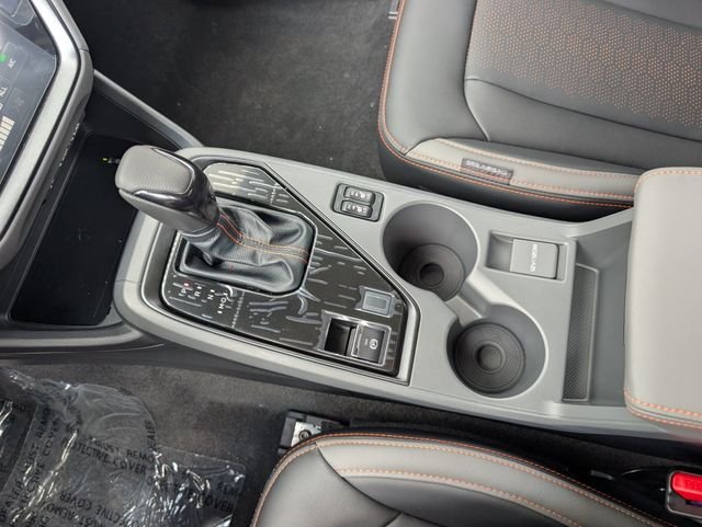 New 2026 CRYSTAL WHITE PEARL Subaru Limited image 14