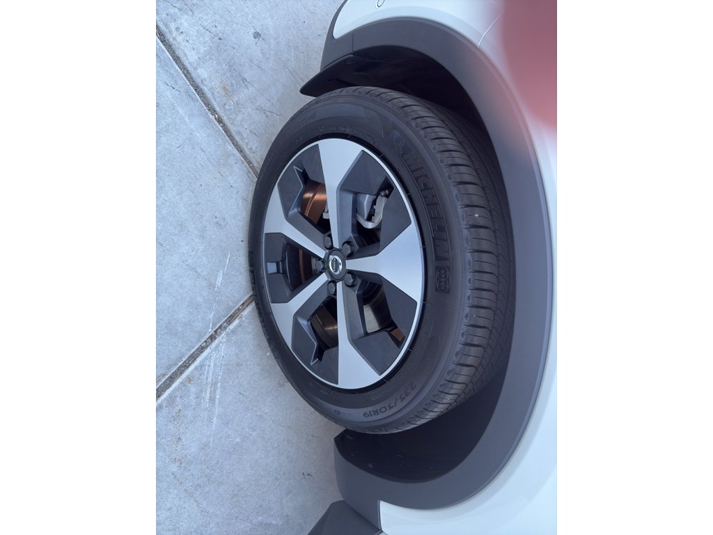 2026 Volvo XC40 Plus - Photo 17