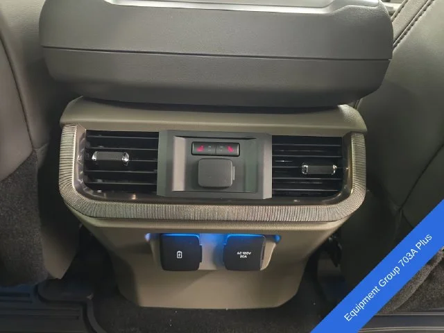 New 2026 Star White Metallic Tri-Coat Ford Platinum® image 15