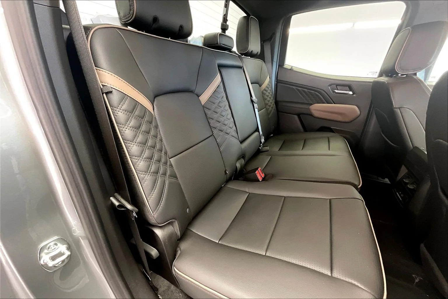 New 2026 Sterling Metallic GMC 4WD Denali image 10