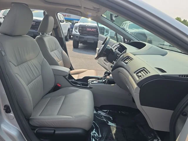 Used 2015  Honda EX-L image 11