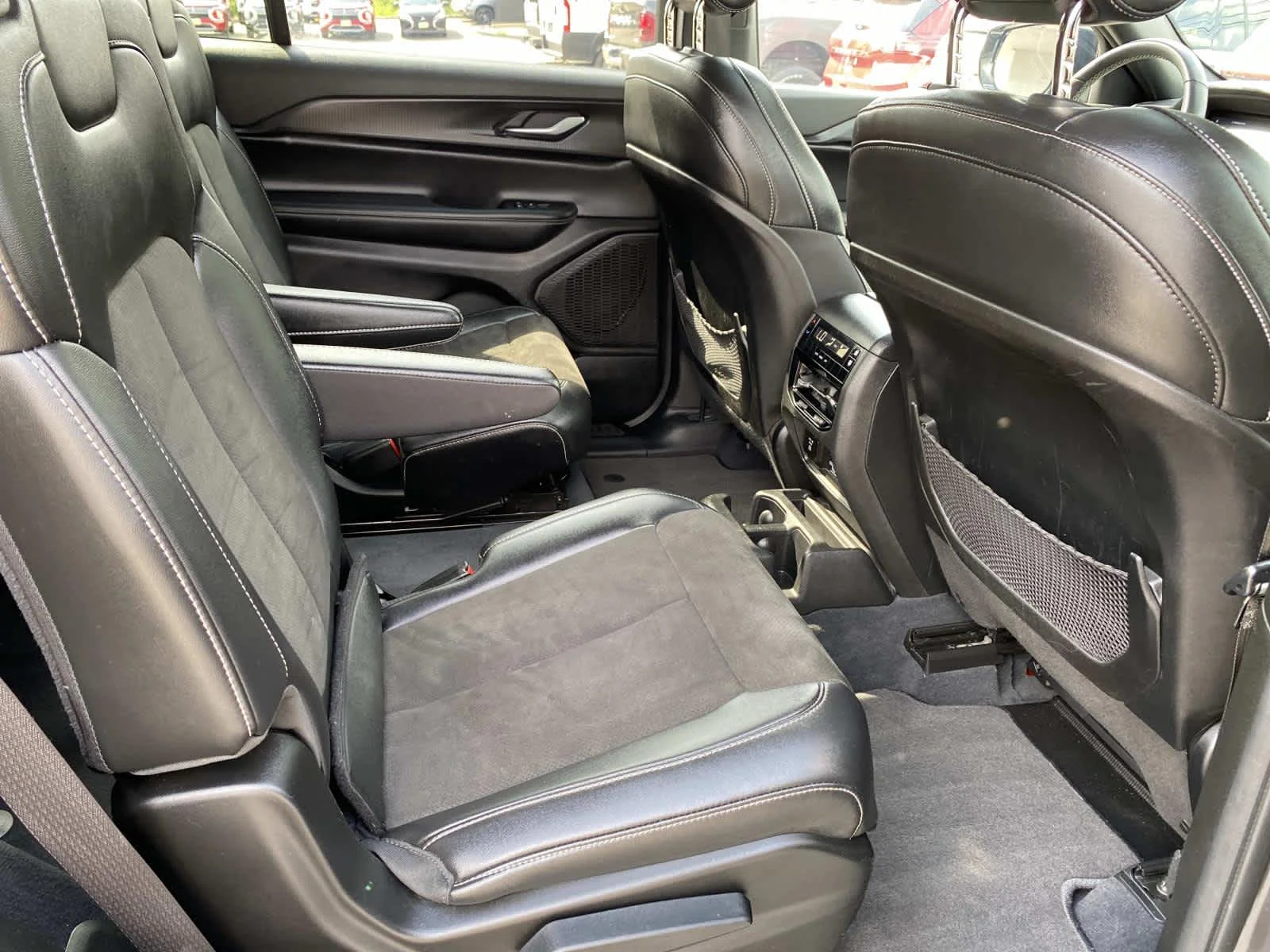 Used 2023 Baltic Gray Metallic Clearcoat Jeep Altitude image 26