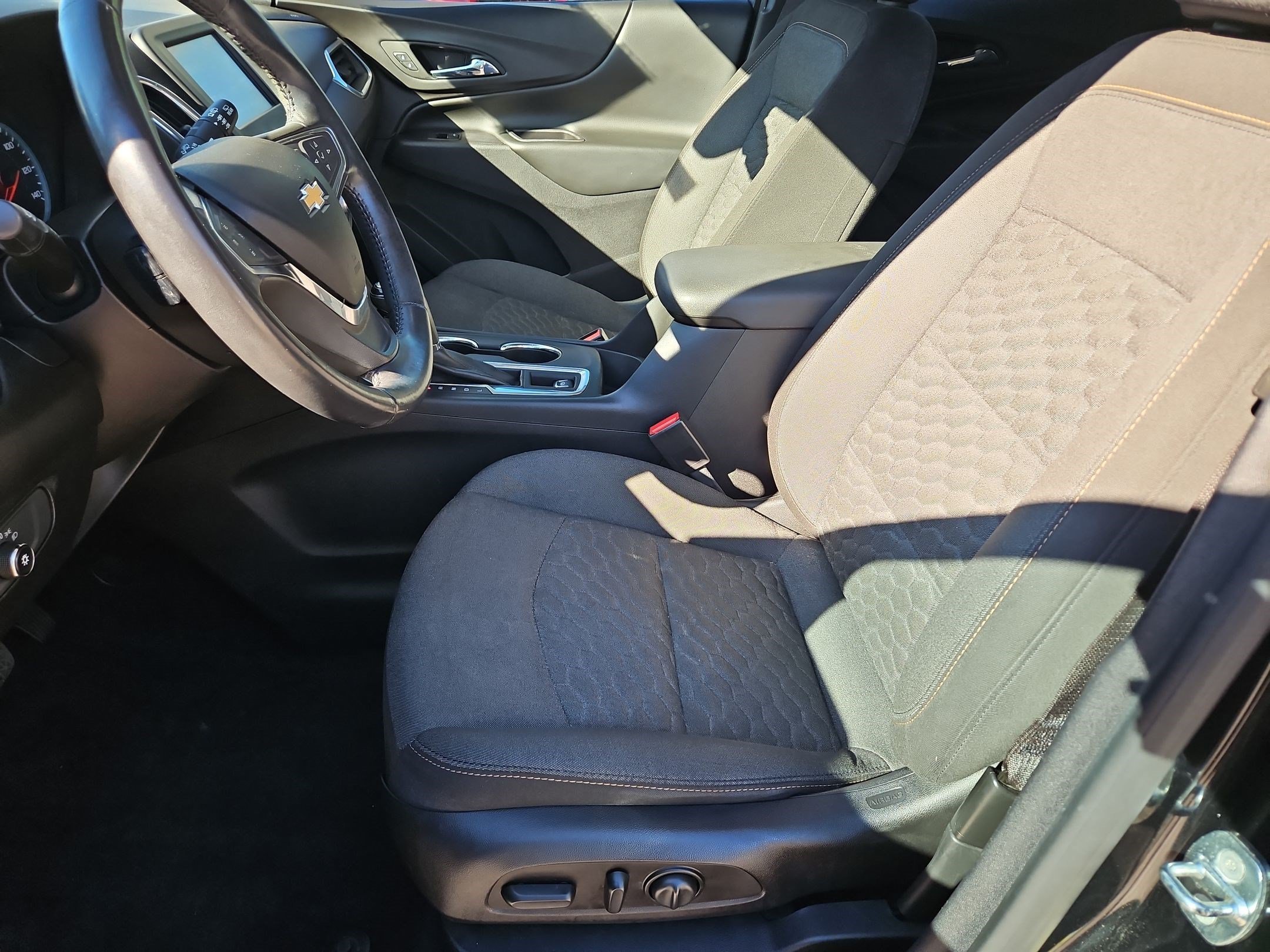Certified Used 2018 MOSAIC BLACK METALLIC Chevrolet LT image 23