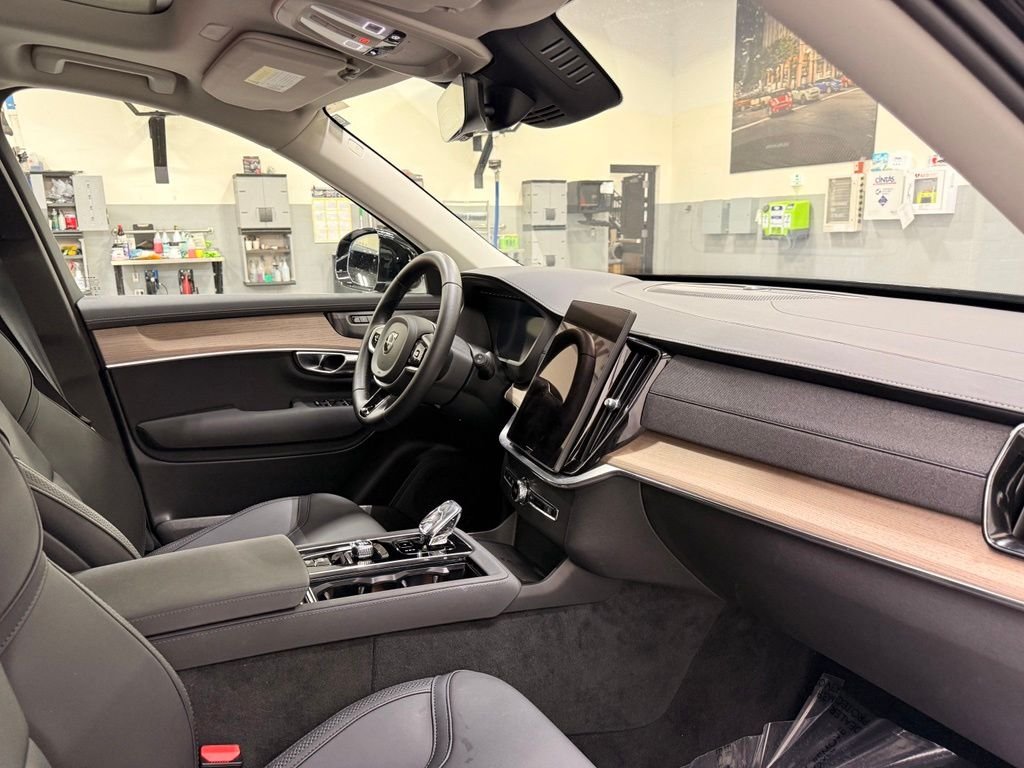 Used 2026 Black Volvo  image 29