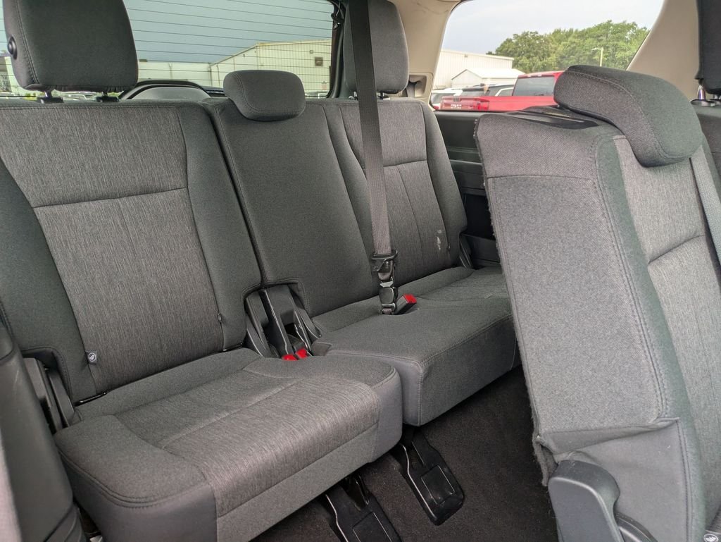 Used 2024 Black Ford XLT image 28