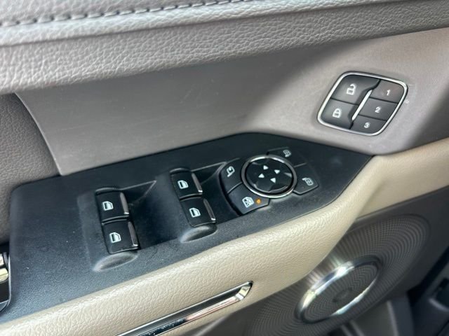 Used 2021 White Ford XLT image 16