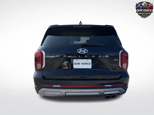 Used 2025 Black Hyundai SEL image 4
