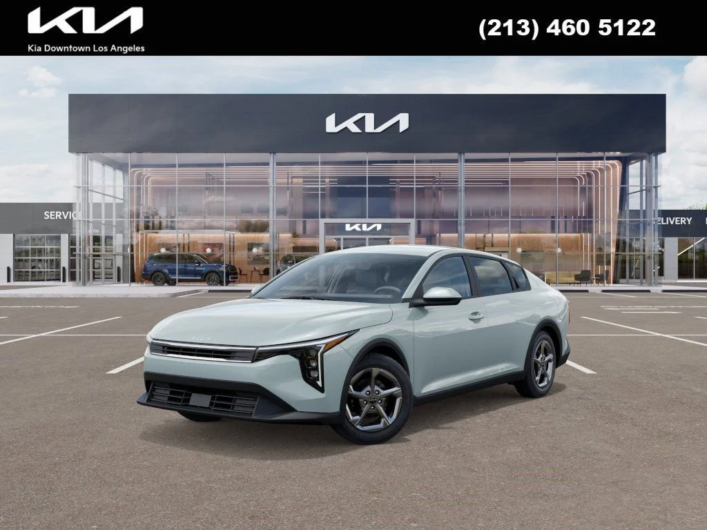 2026 Kia K4 LXS AT's photo