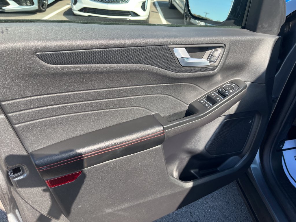 Used 2025 Gray Ford ST-Line image 11