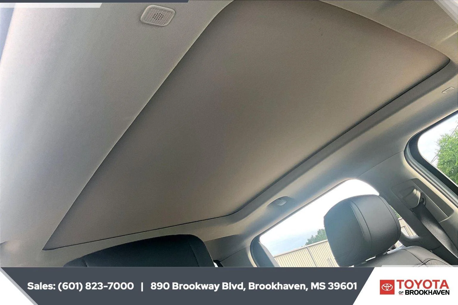 Used 2024 Wind Chill Pearl Toyota Limited Hybrid image 16