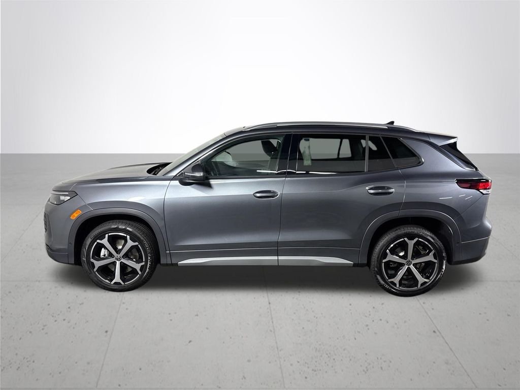 New 2026 Platinum Gray Metallic Volkswagen 2.0T SE image 9