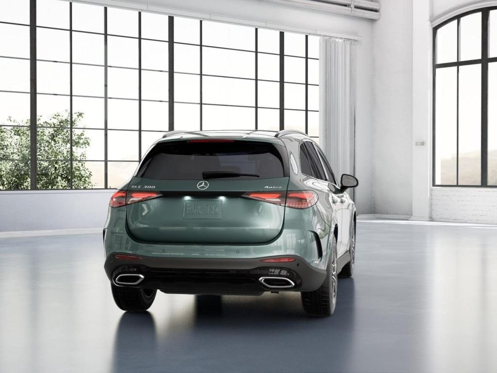 New 2027 Verde Silver Metallic Mercedes-Benz GLC 300 image 24