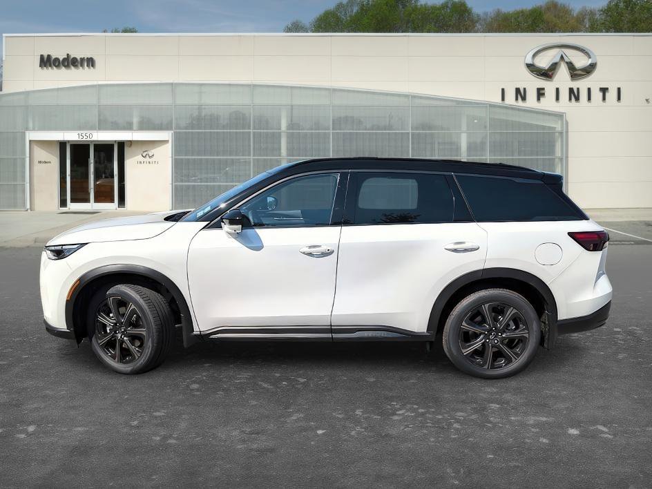 New 2027 2T RAD WHT INFINITI AUTOGRAPH image 7