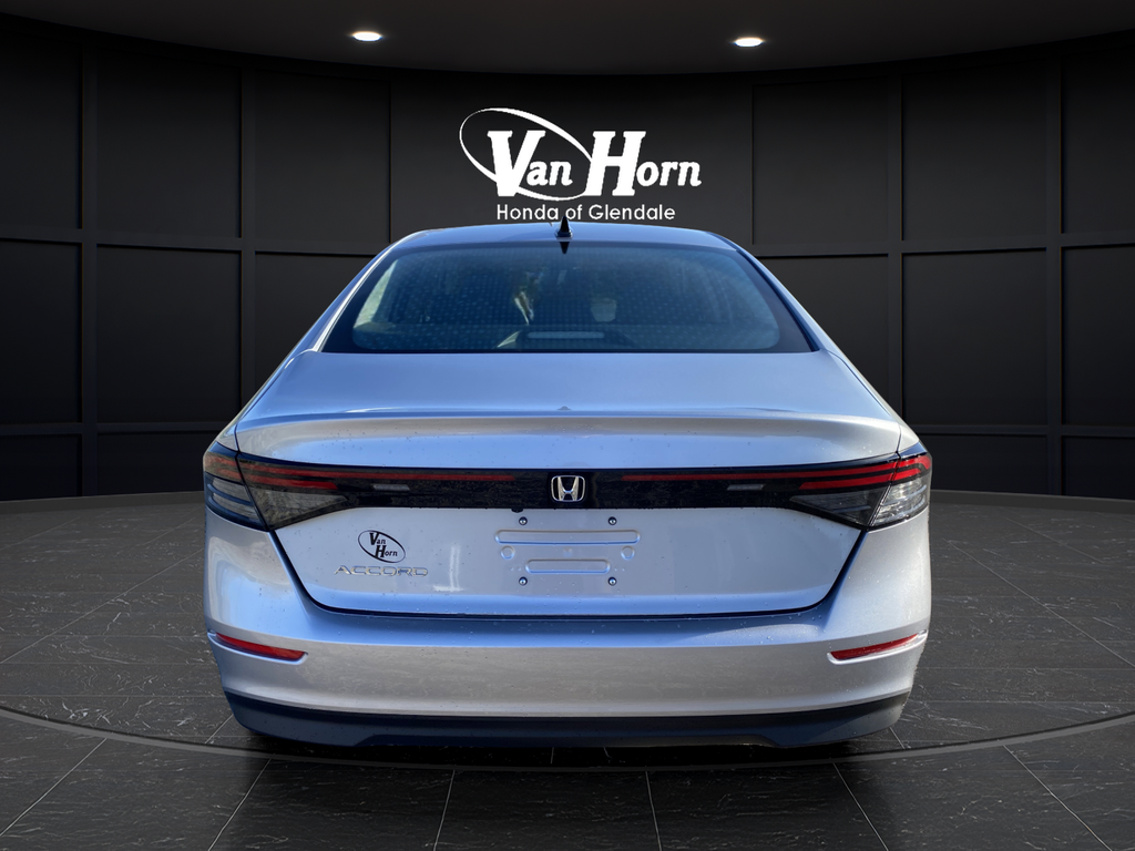 New 2026 Solar Silver Metallic Honda SE image 6