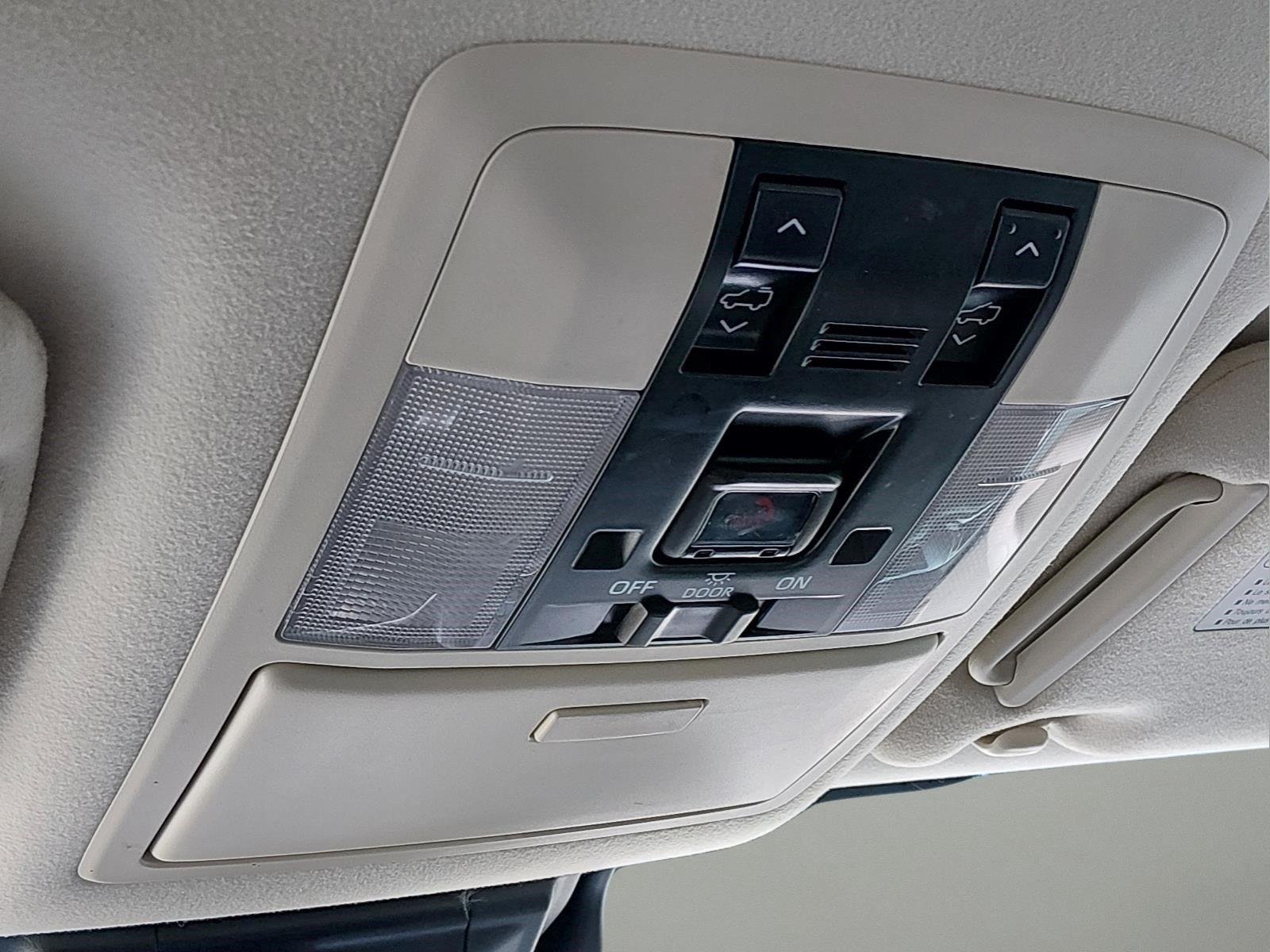 Used 2022 Starfire Pearl Lexus GX 460 Premium image 27