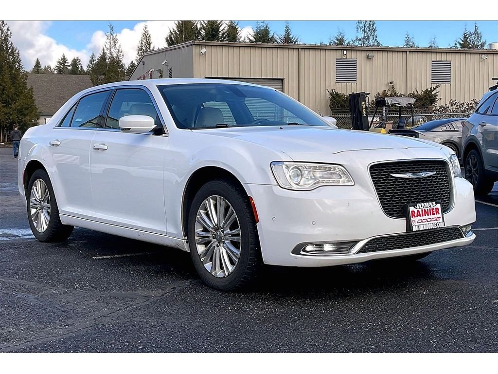 2021 Chrysler 300 Touring