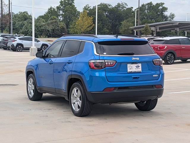 Used 2022 Blue Jeep Latitude image 4