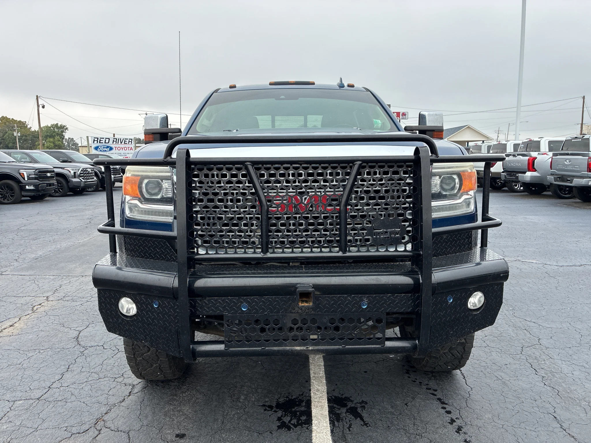 Used 2016 GMC Sierra 3500 Denali HD Denali with VIN 1GT42YE88GF301941 for sale in Little Rock