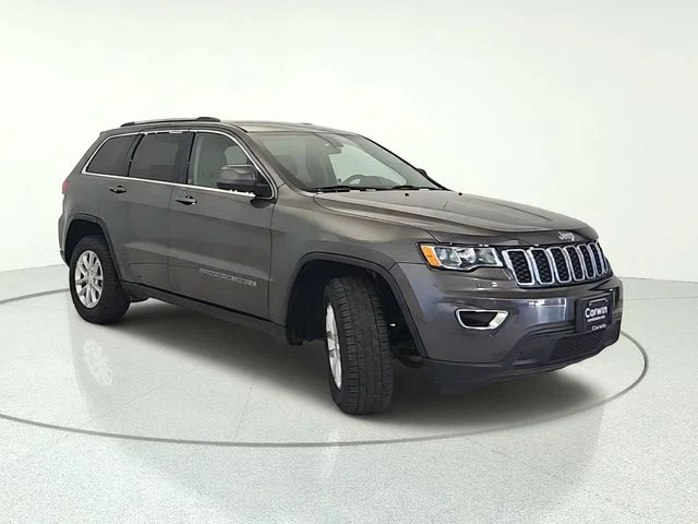 Used 2021 Granite Crystal Clearcoat Metallic Jeep Laredo E image 8
