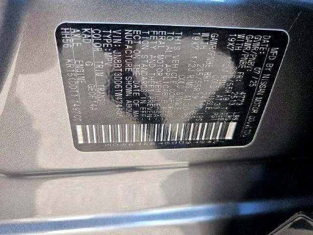 Used 2026 Gray Nissan Platinum image 31