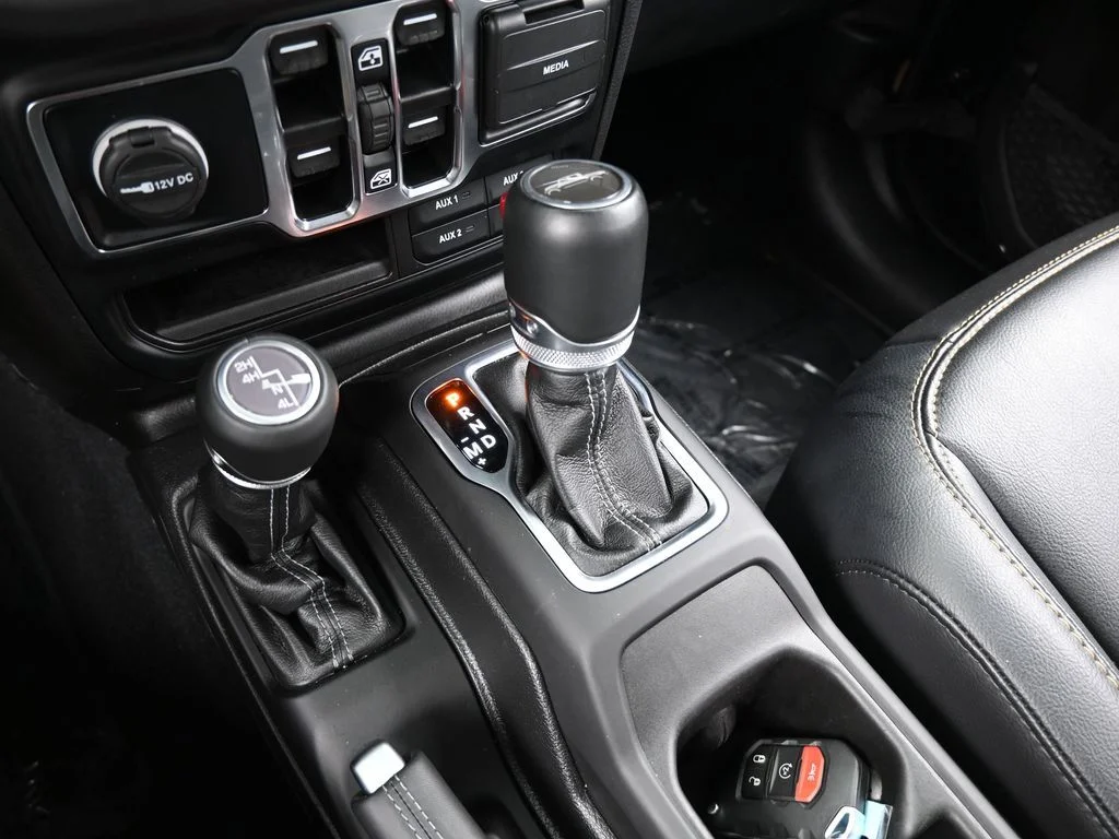 Used 2024 Black Clearcoat Jeep Sport S image 24