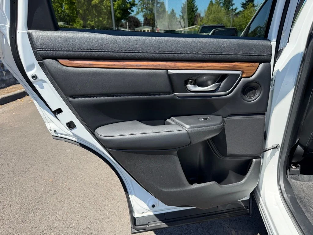 Used 2020 Platinum White Pearl Honda EX-L image 27