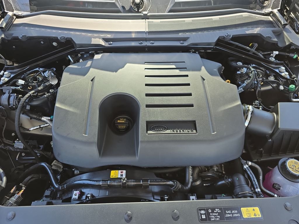 New 2026 Carpathian Grey Land Rover S image 32