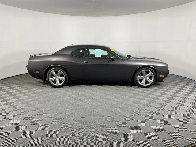 Used 2014 Gray Dodge R/T image 8