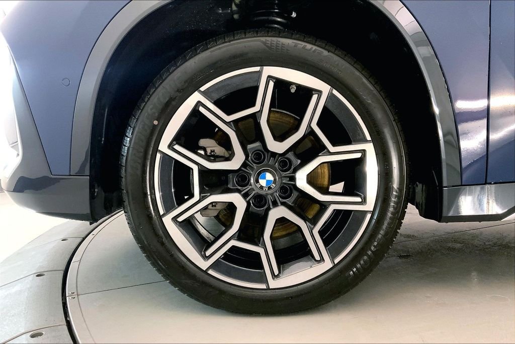 Used 2026 Night Dusk Blue Metallic BMW  image 9