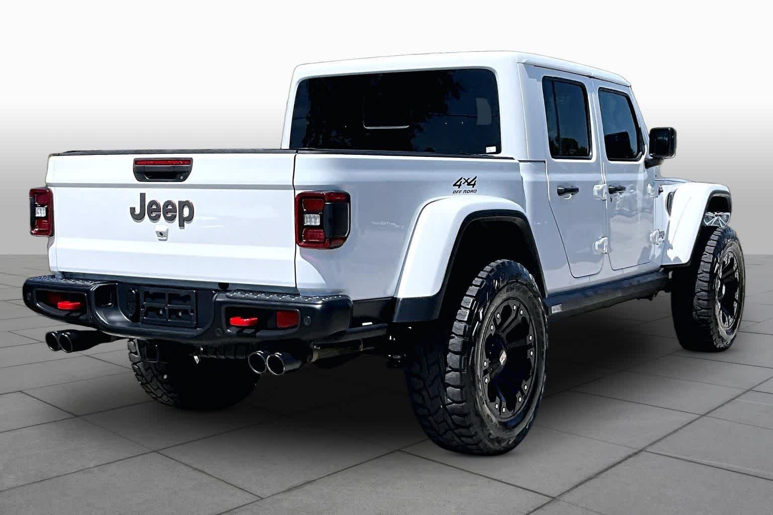 Used 2020 Bright White Clearcoat Jeep Rubicon image 12