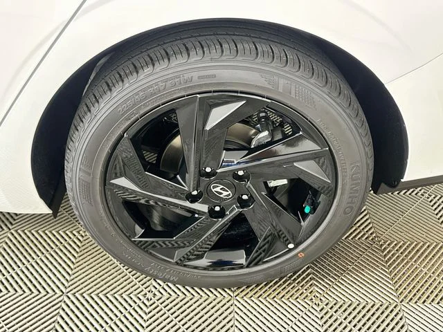 New 2026 Hyundai ELANTRA SEL Sport