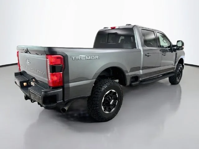 New 2027 Carbonized Gray Metallic Ford F-250® XLT image 7