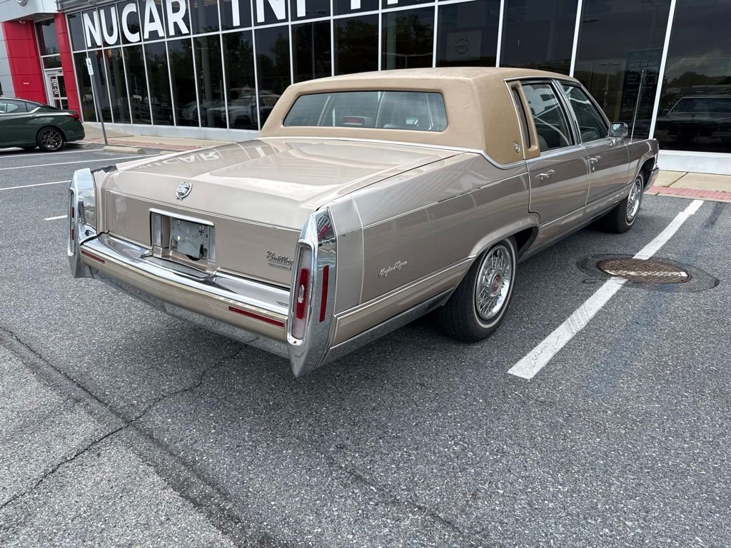 Used 1992 Brown Cadillac Base image 7