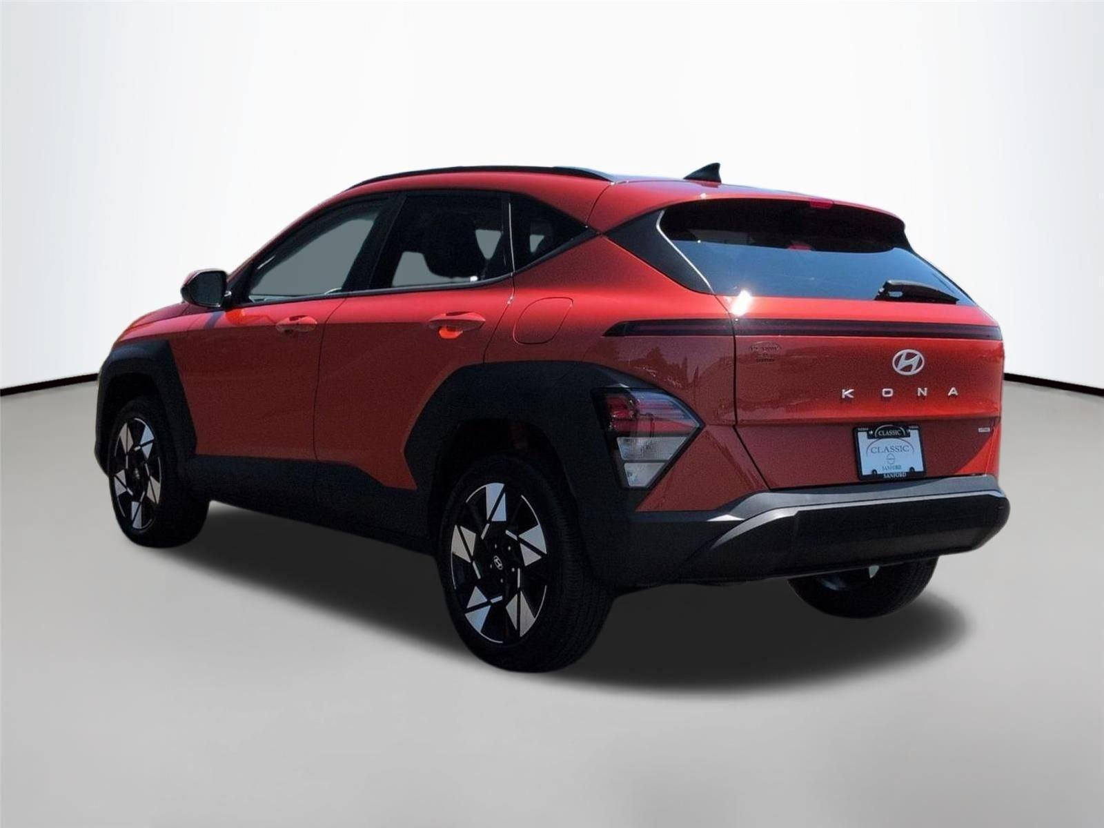 Used 2025 Soultronic Orange Pearl Hyundai SEL image 3