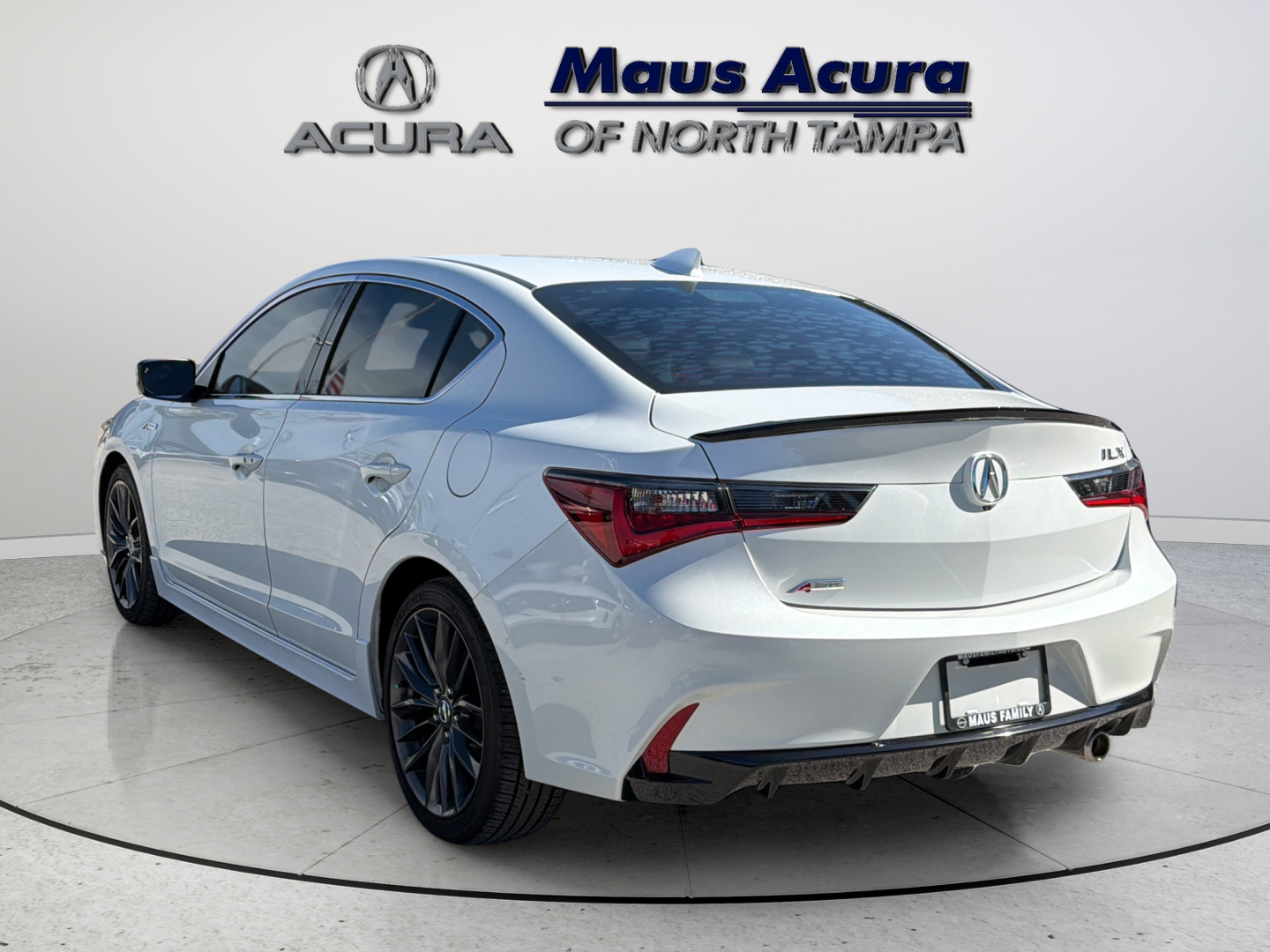 Used 2020 Platinum White Pearl Acura Premium and A-SPEC Packages image 8