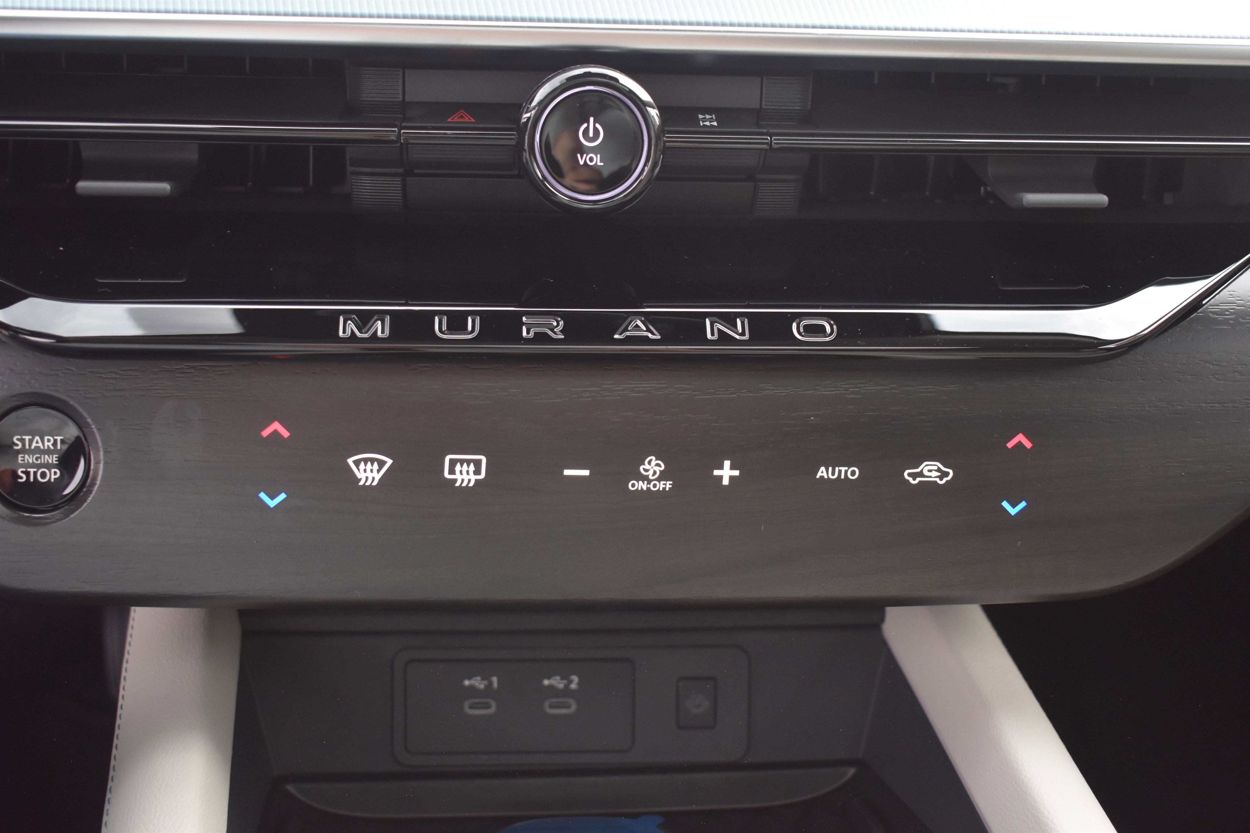 New 2026 Everest White Pearl TriCoat / Super Black Two-tone Nissan Platinum image 27