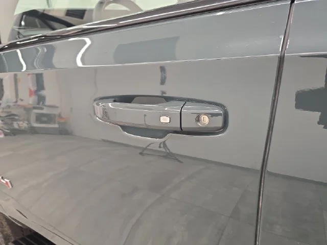 Used 2026 Midnight Pine GMC AT4 image 27