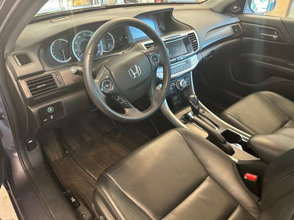 Used 2015 Gray Honda EX-L image 15