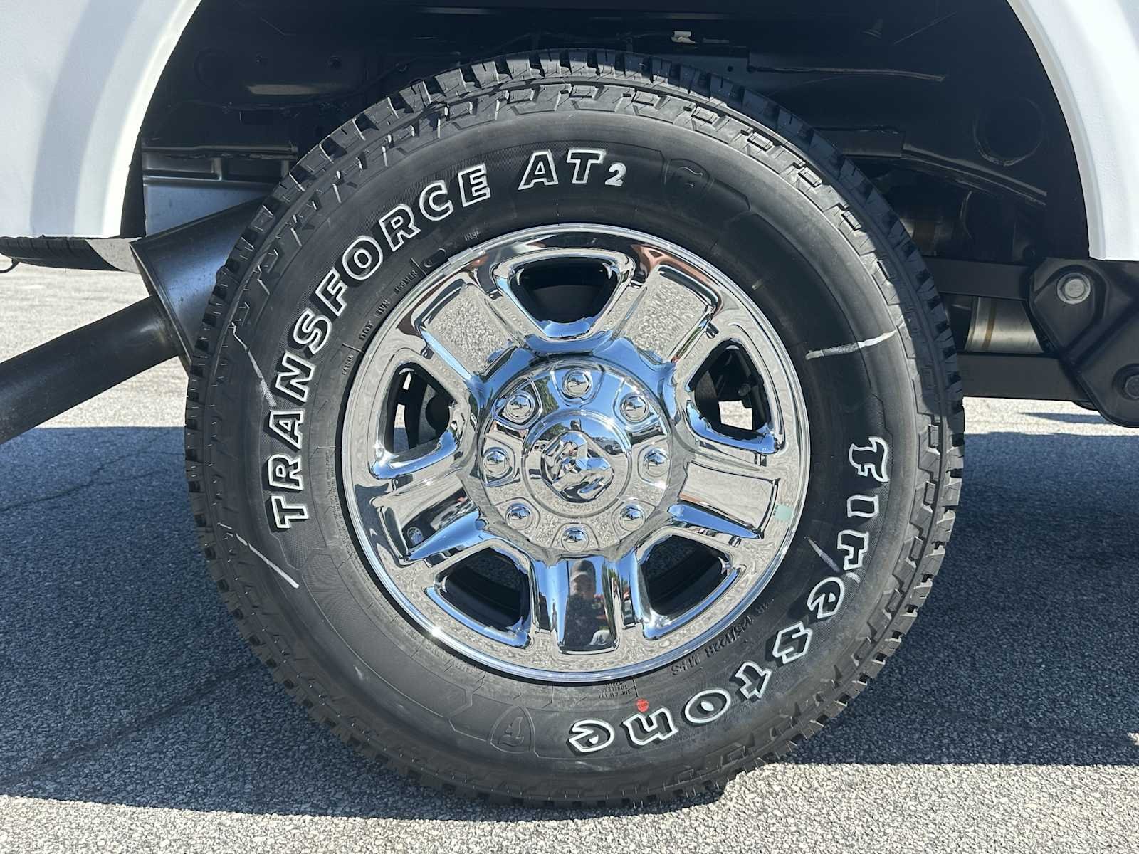 New 2026 Bright White Clear-Coat Exterior Paint RAM Tradesman image 17