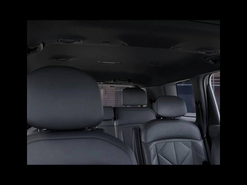 New 2027 Glacial White Pearl Kia EX image 40