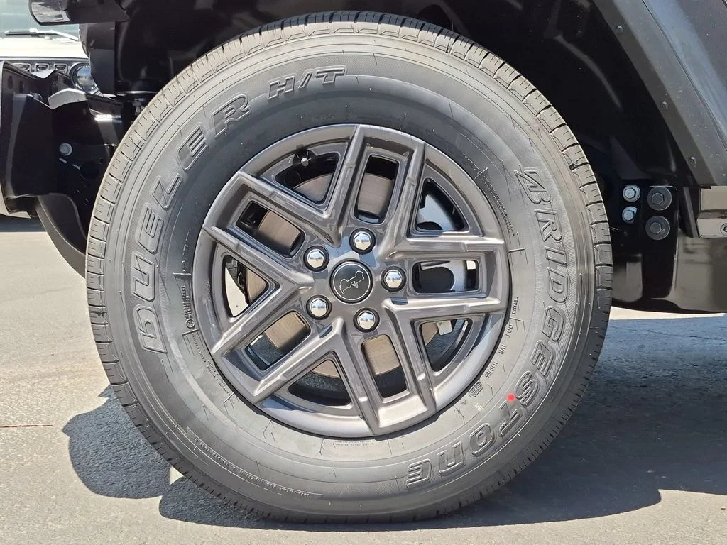 New 2026 Granite Crystal Metallic Clearcoat Jeep Sport S image 8