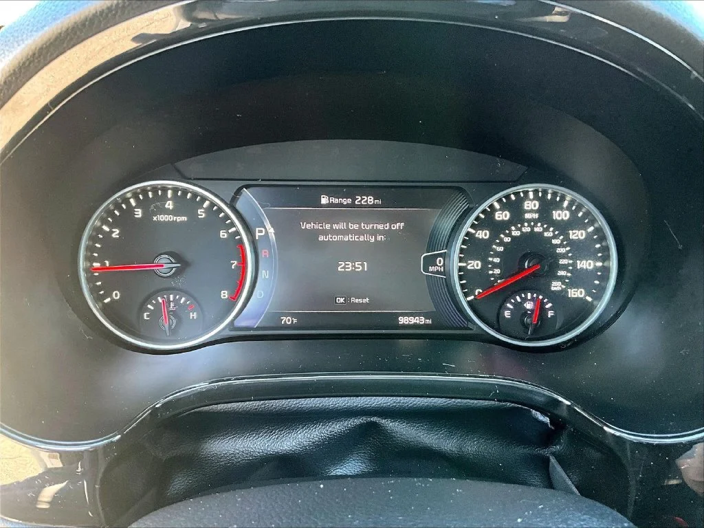 Used 2023 White Kia SX image 14