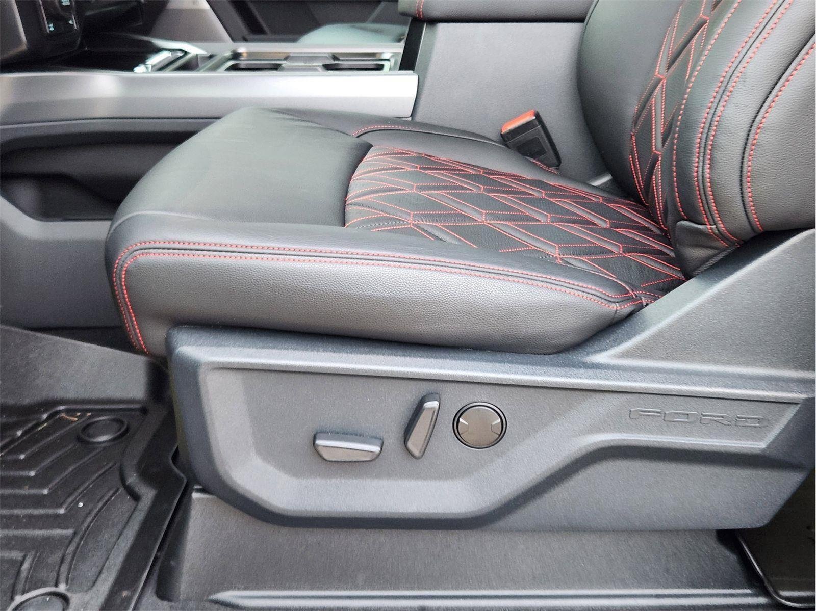 New 2026 Agate Black Metallic Ford F-250® Lariat® image 18