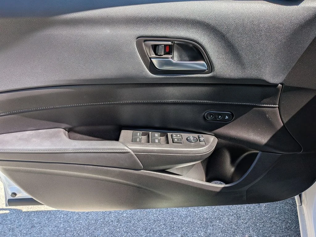 Used 2022  Acura Premium Package image 13