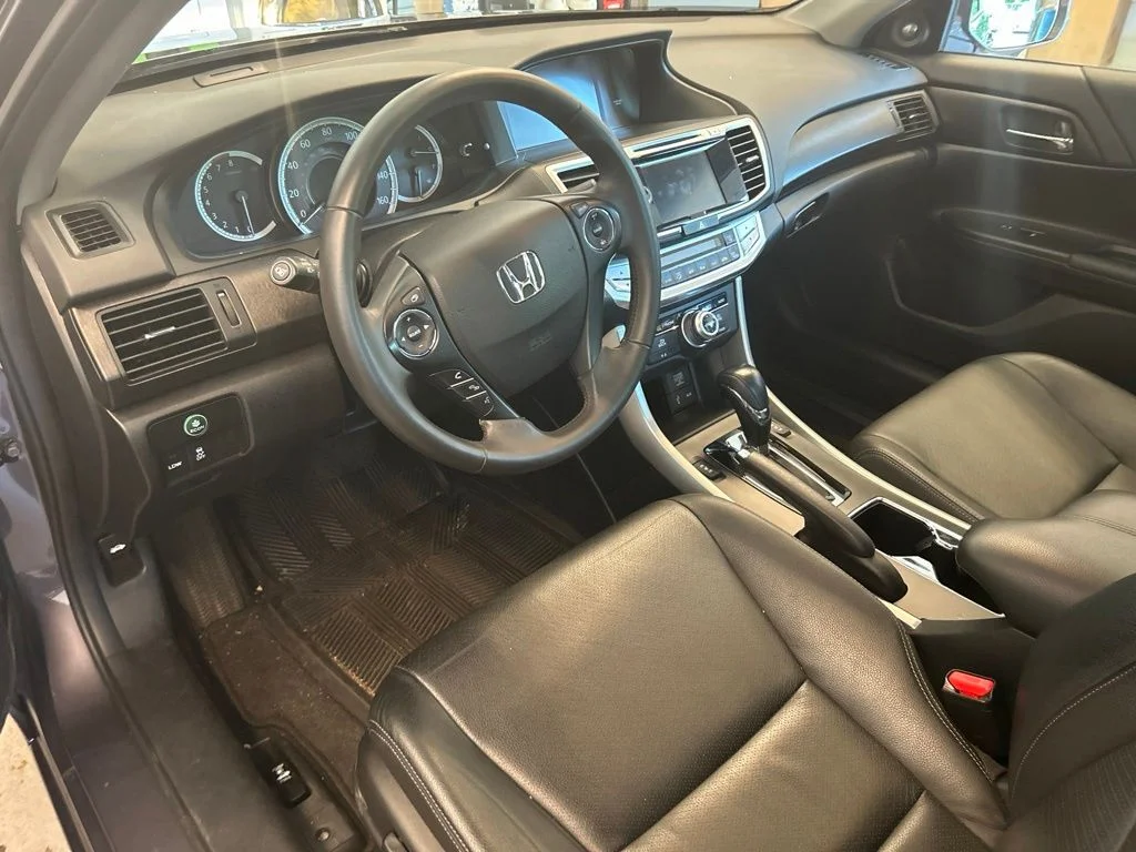 Used 2015 Gray Honda EX-L image 15