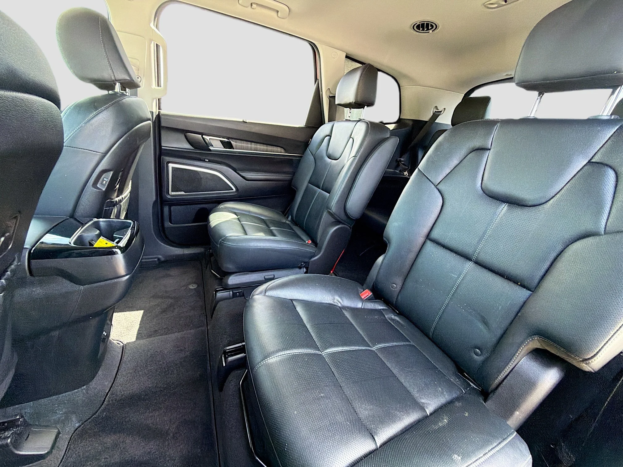 Used 2024 Dawning Red Kia EX image 23